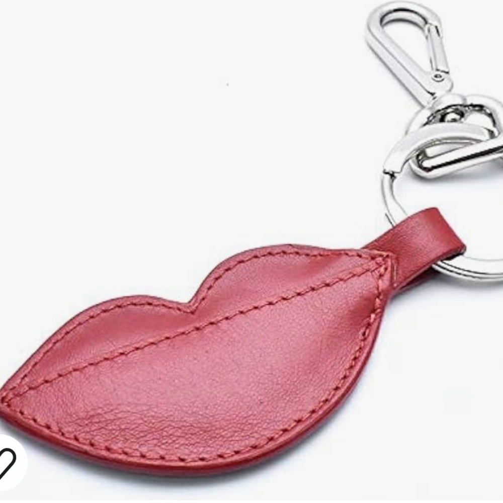 BARNEYS NEW YORK RED LIP KEYCHAIN VALENTINE’S